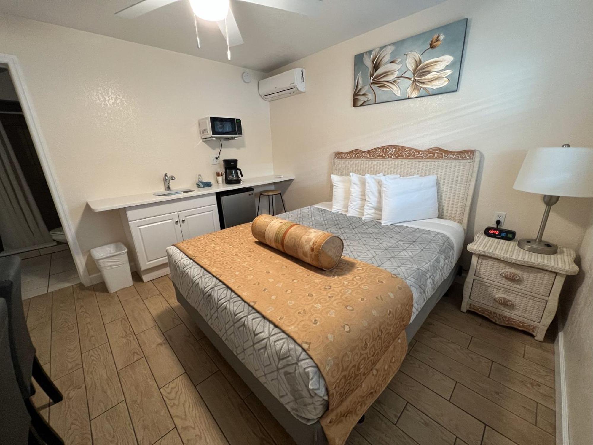 Beachside Resort Motel 세인트피트비치 객실 사진